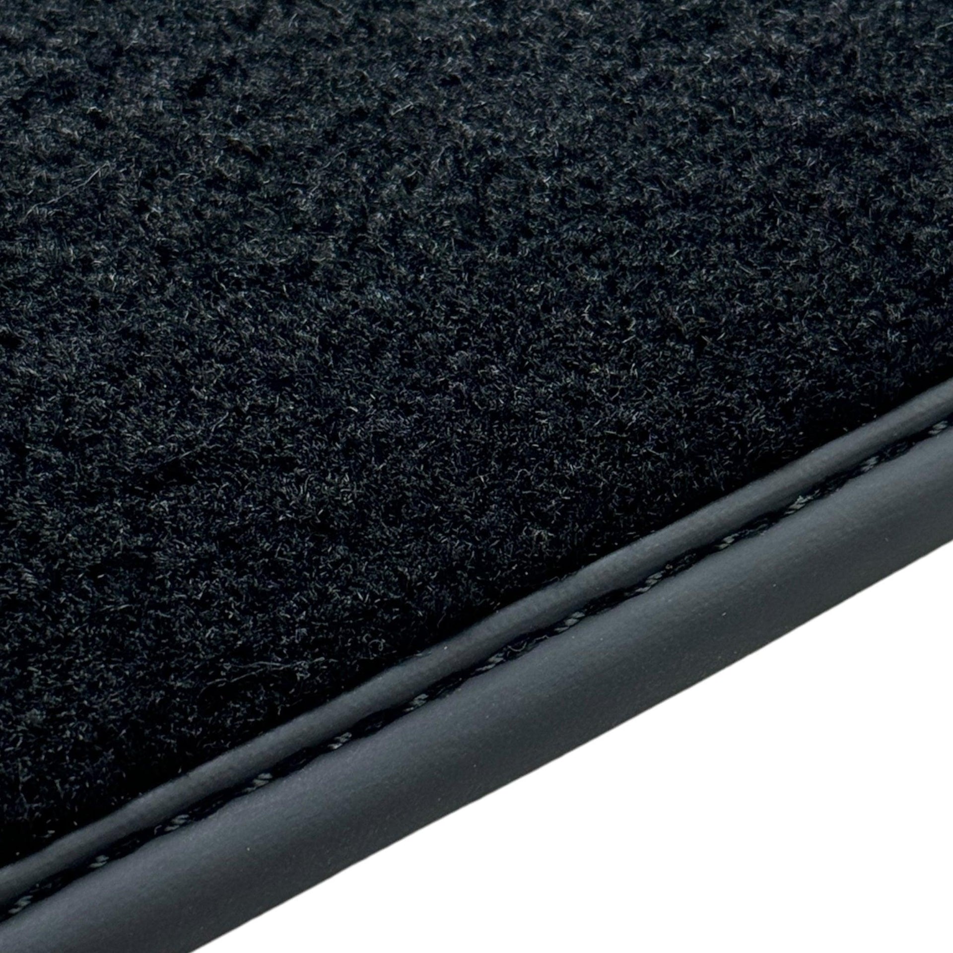 Black Floor Mats for Audi Q8 e-tron (2023-2025) - AutoWin