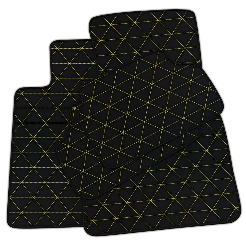 Tappetini per auto in pelle personalizzabili con motivo triangolare per BMW G01 SUV (2017-2023)