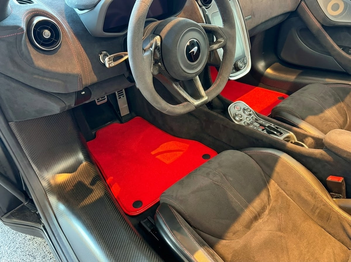 Alfombrillas negras para coche para McLaren 600 LT (2018-2020) con cuero naranja - AutoWin