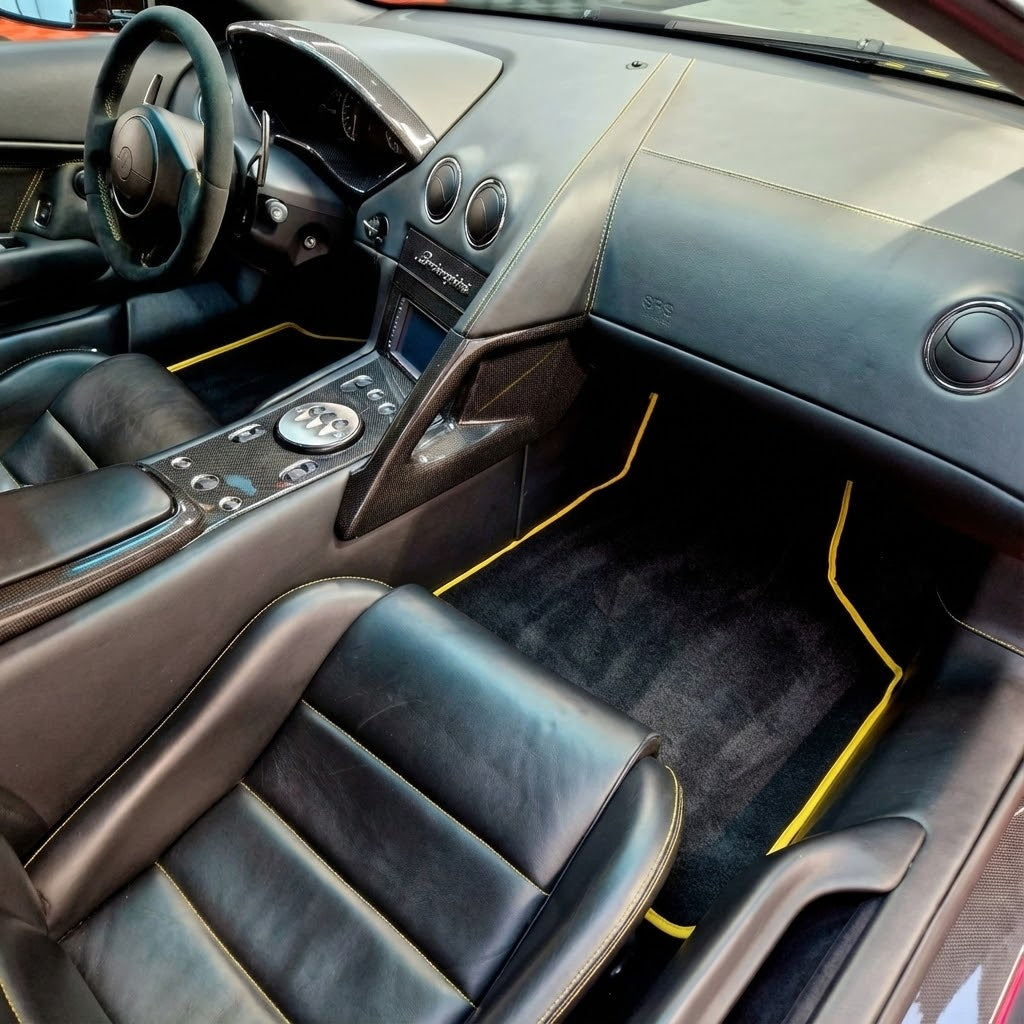 Tapis de voiture en cuir personnalisable avec motif double losange pour Lamborghini Murcielago (2001-2010) - AutoWin