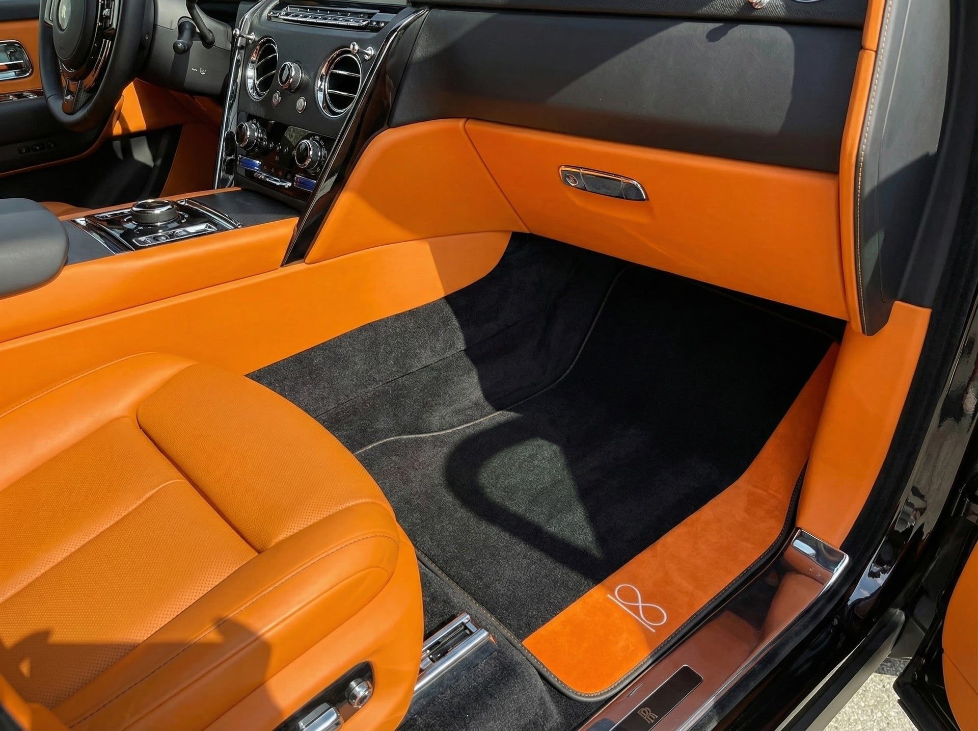 Alfombrillas de piel de oveja azul oscuro para Rolls-Royce Cullinan (2018-2025) - AutoWin