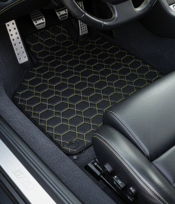Tapis de voiture en cuir personnalisables avec un motif hexagonal entrelacé pour Lamborghini Diablo (1990-2001) - AutoWin