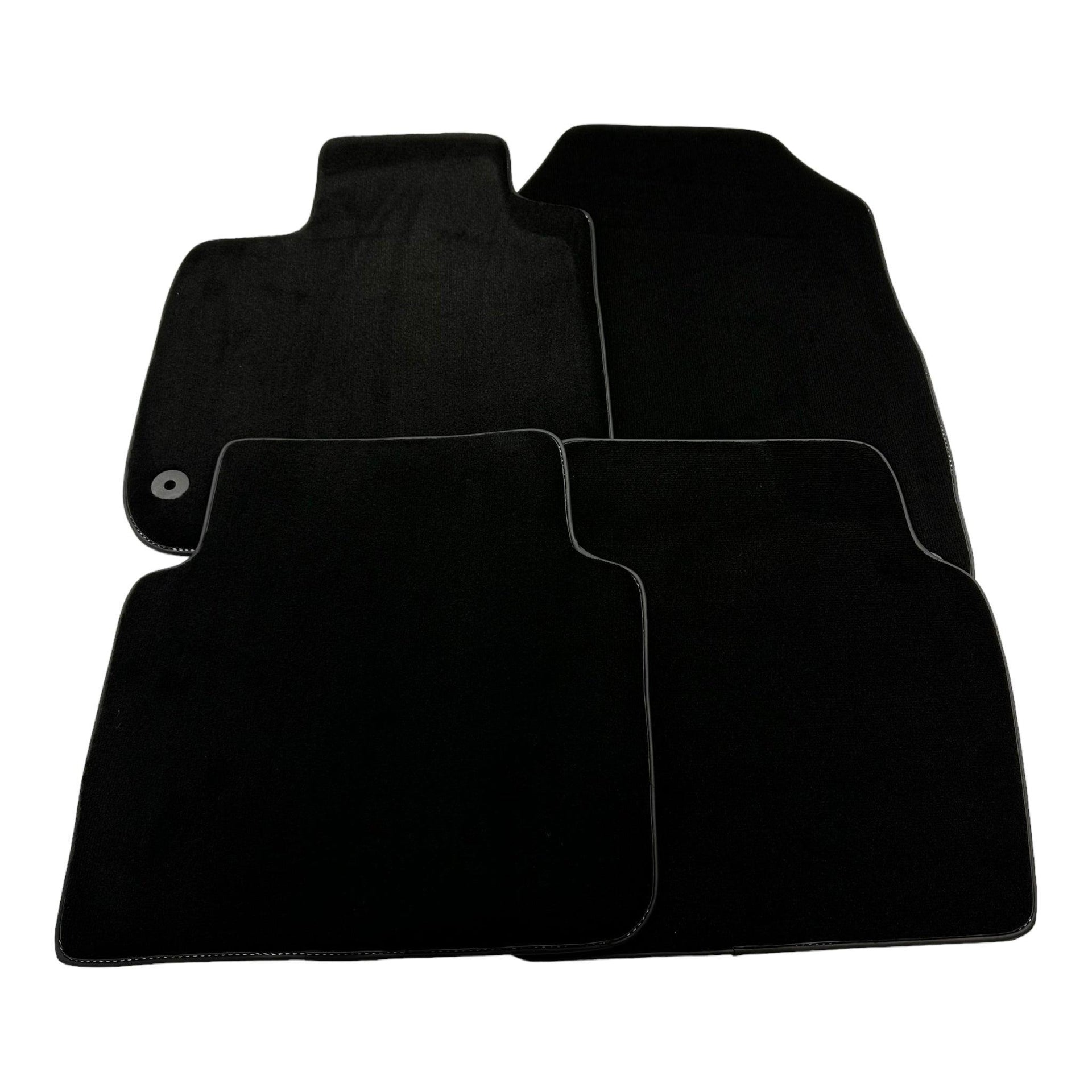 Black Floor Mats For Honda CR-V (2017-2022) - AutoWin