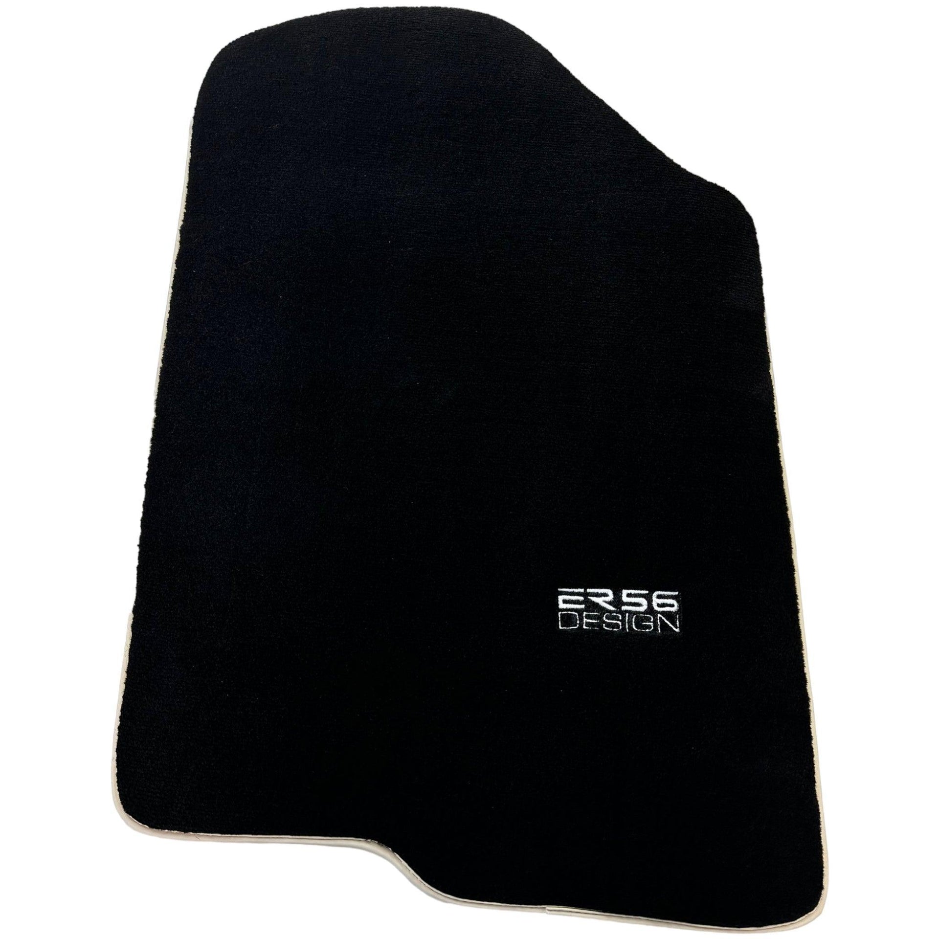 Black Floor Mats For Kia Sportage (2021) ER56 Design - AutoWin