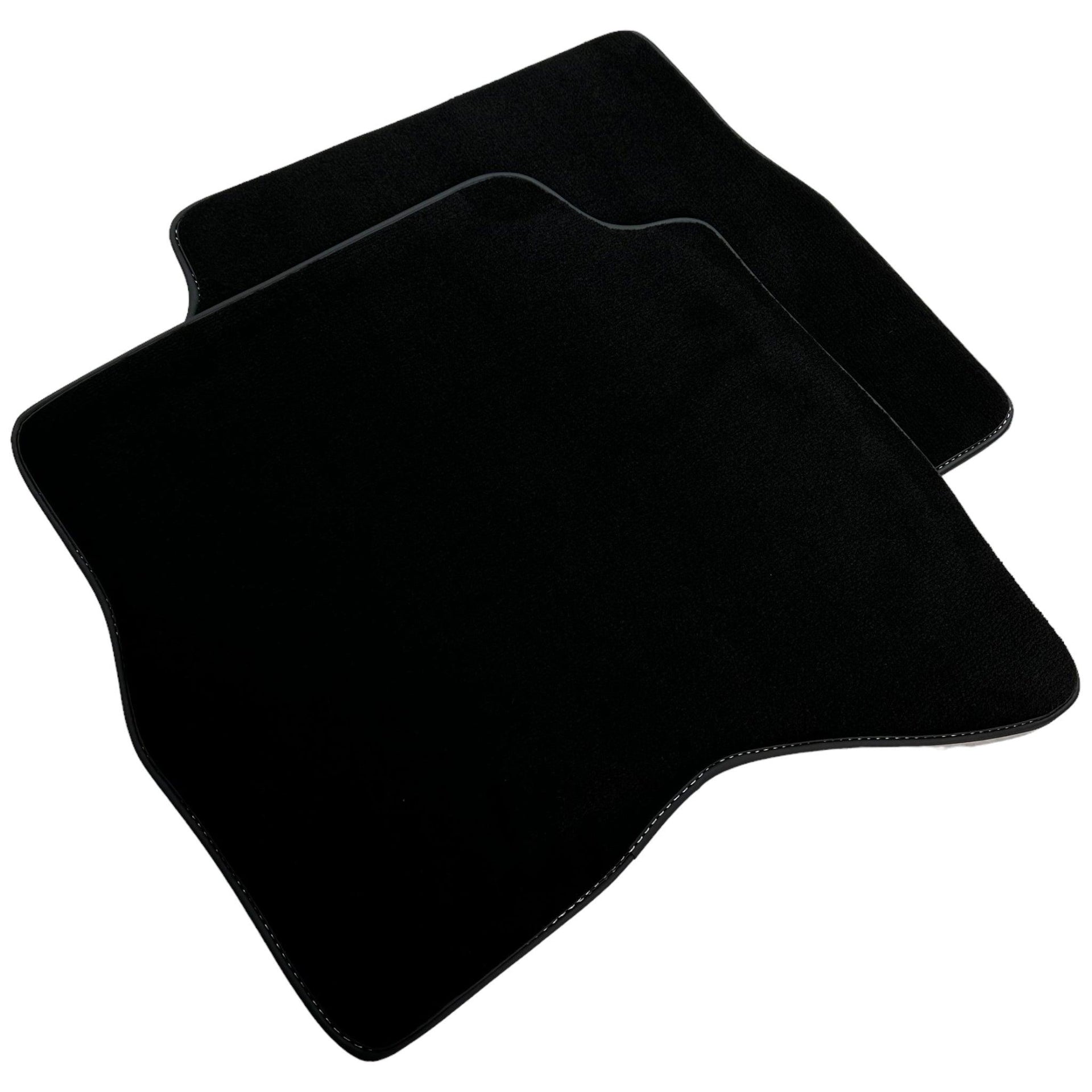 Black Floor Mats For Mitsubishi Pajero 1999-2005 - AutoWin
