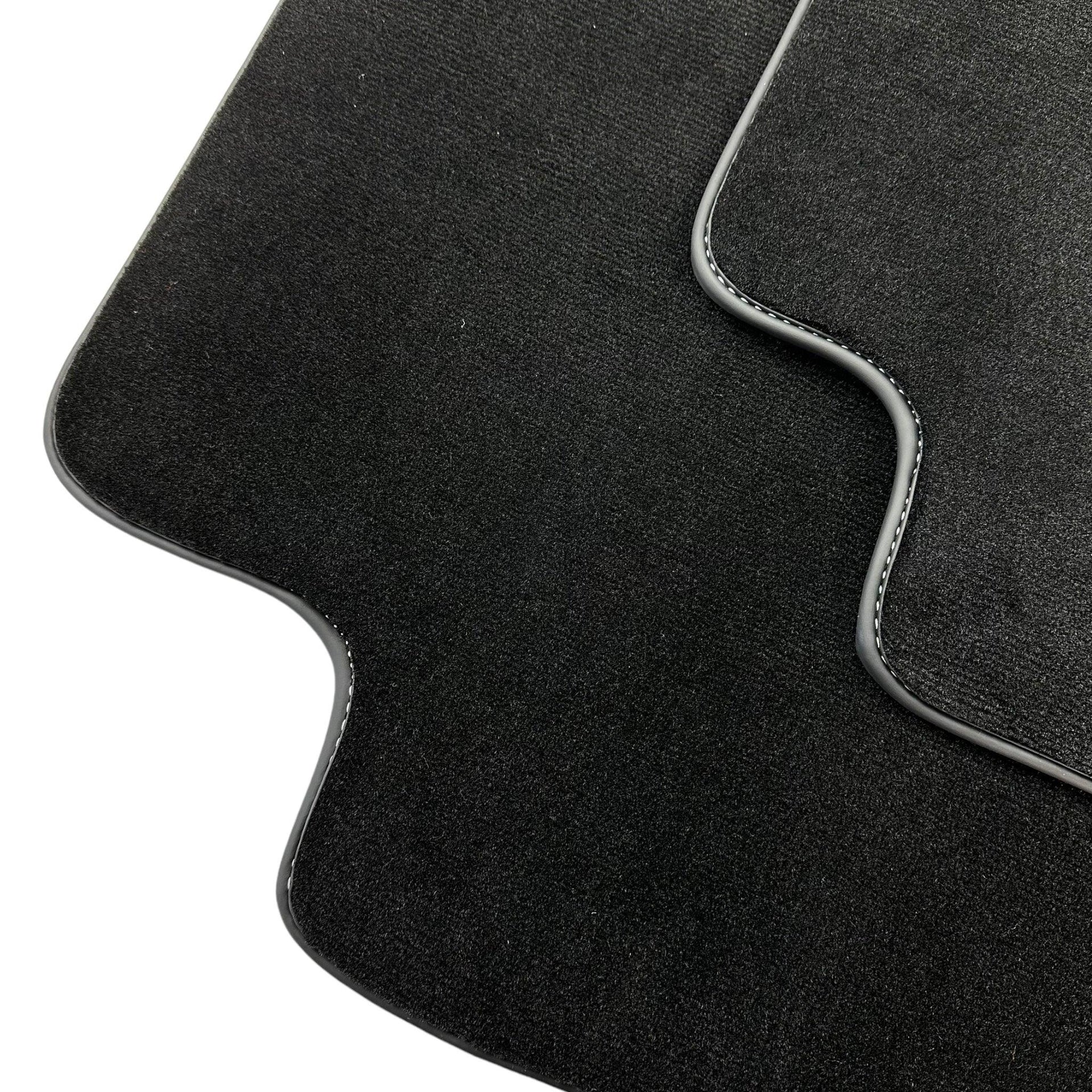 Black Floor Mats For Nissan Patrol (1997-2006) - AutoWin