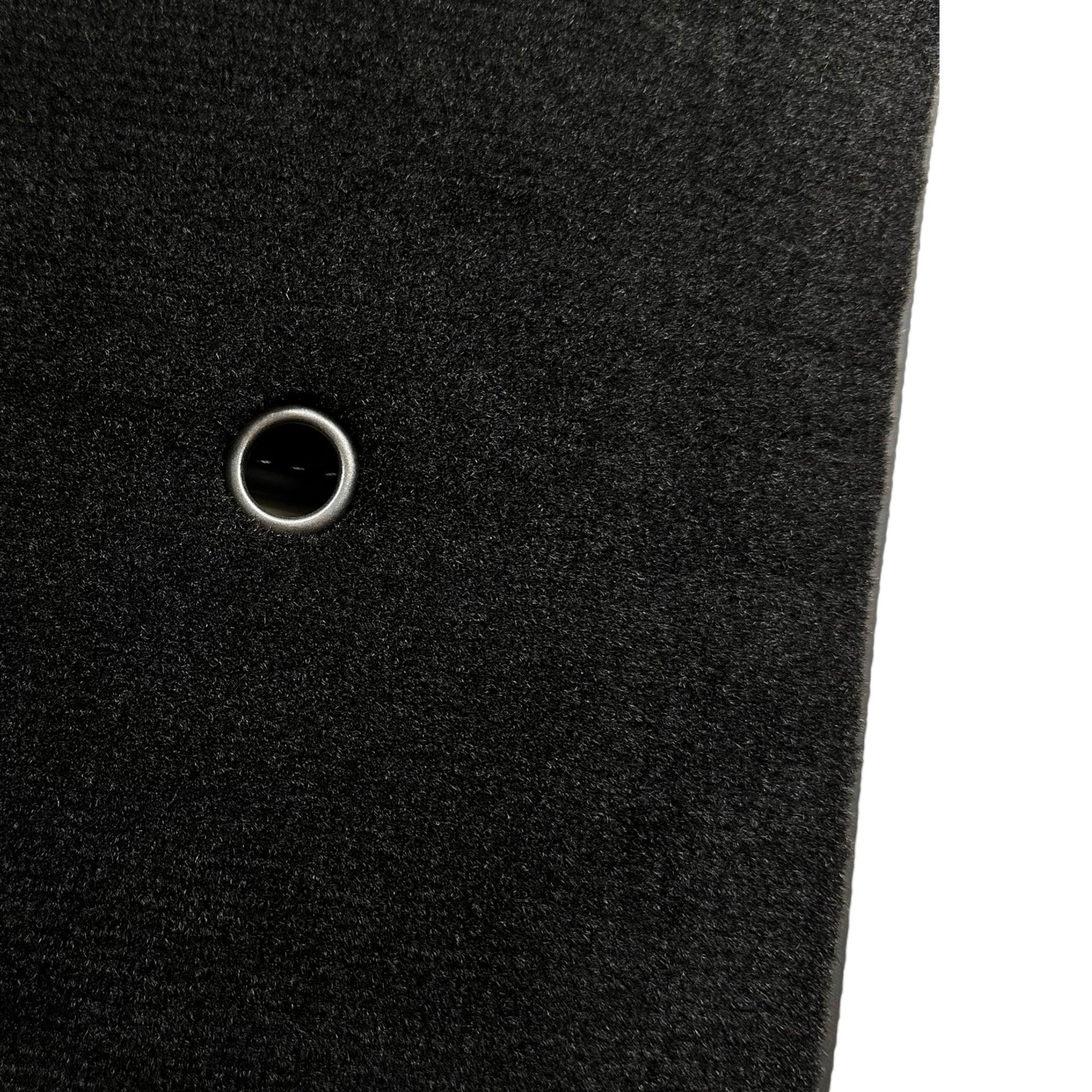 Black Floor Mats For Toyota Corolla E12 (2001-2007) - AutoWin