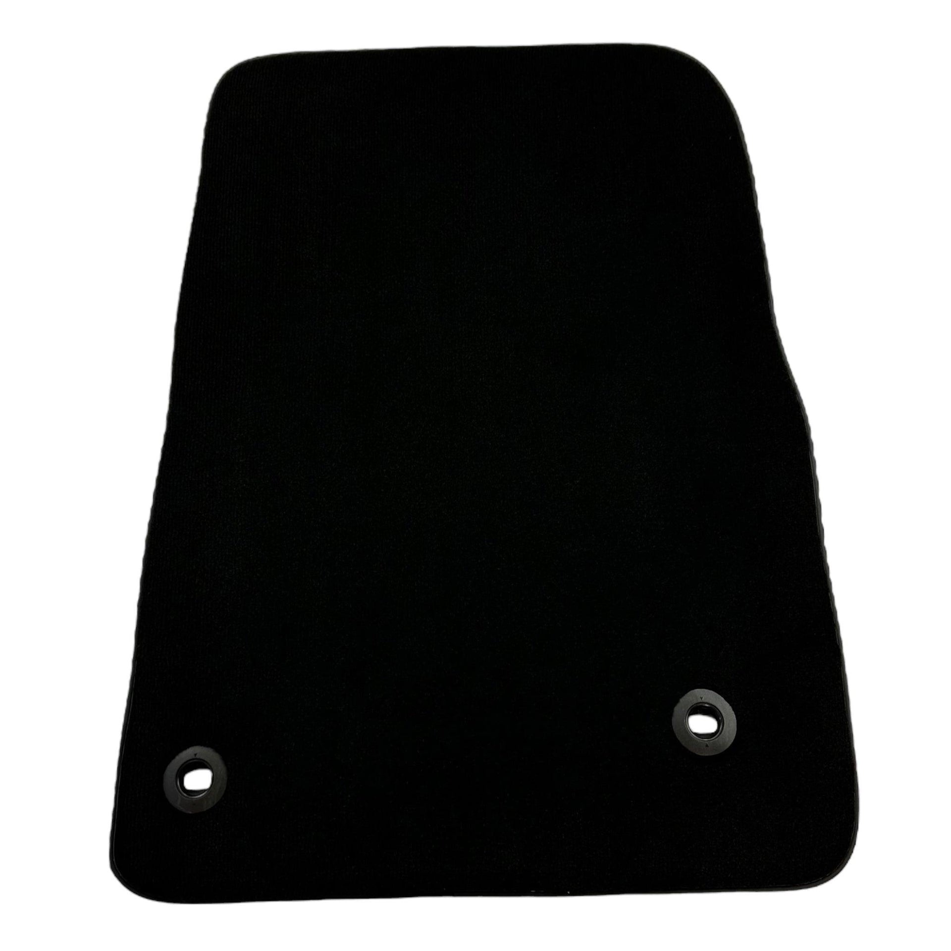Black Floor Mats For Toyota Land Cruiser 200 (2008-2012) - AutoWin