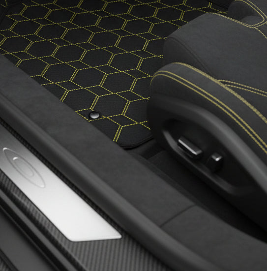 Personalisierbare Leder-Fußmatten mit Linienmuster für Lamborghini Centenario (2016-2017) - AutoWin