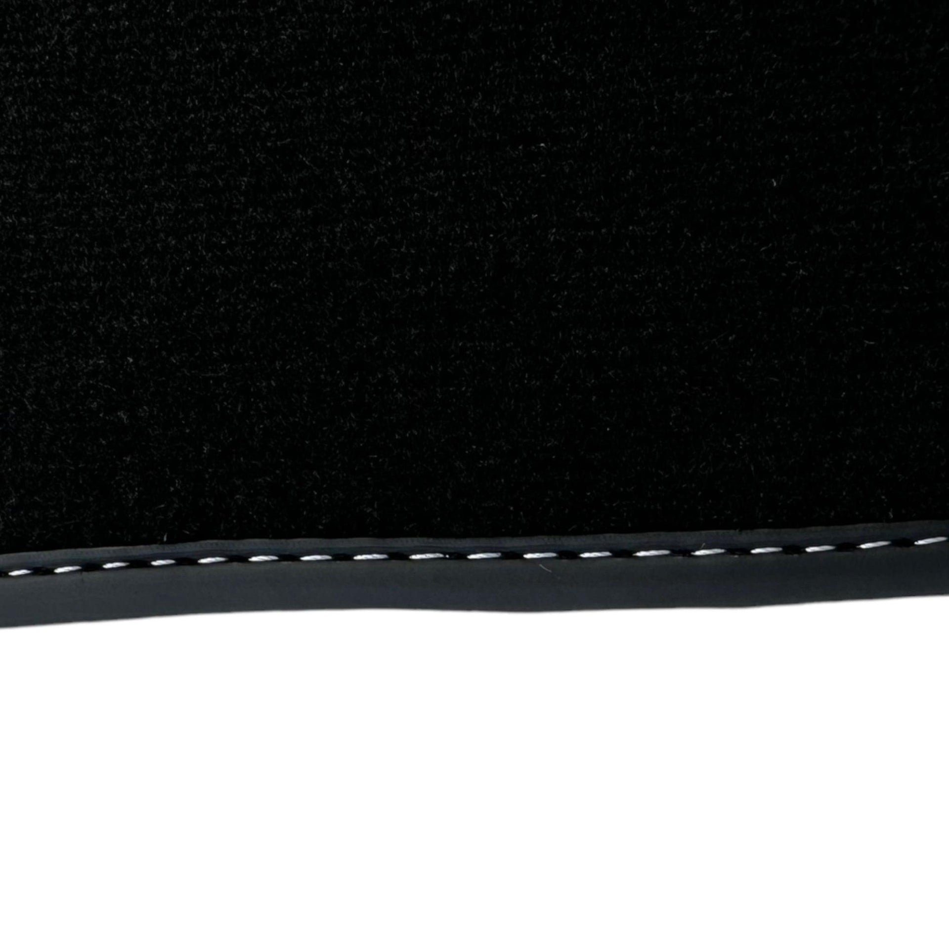 Black Floor Mats for Alfa Romeo 159 5-door Wagon (2006-2011) - AutoWin