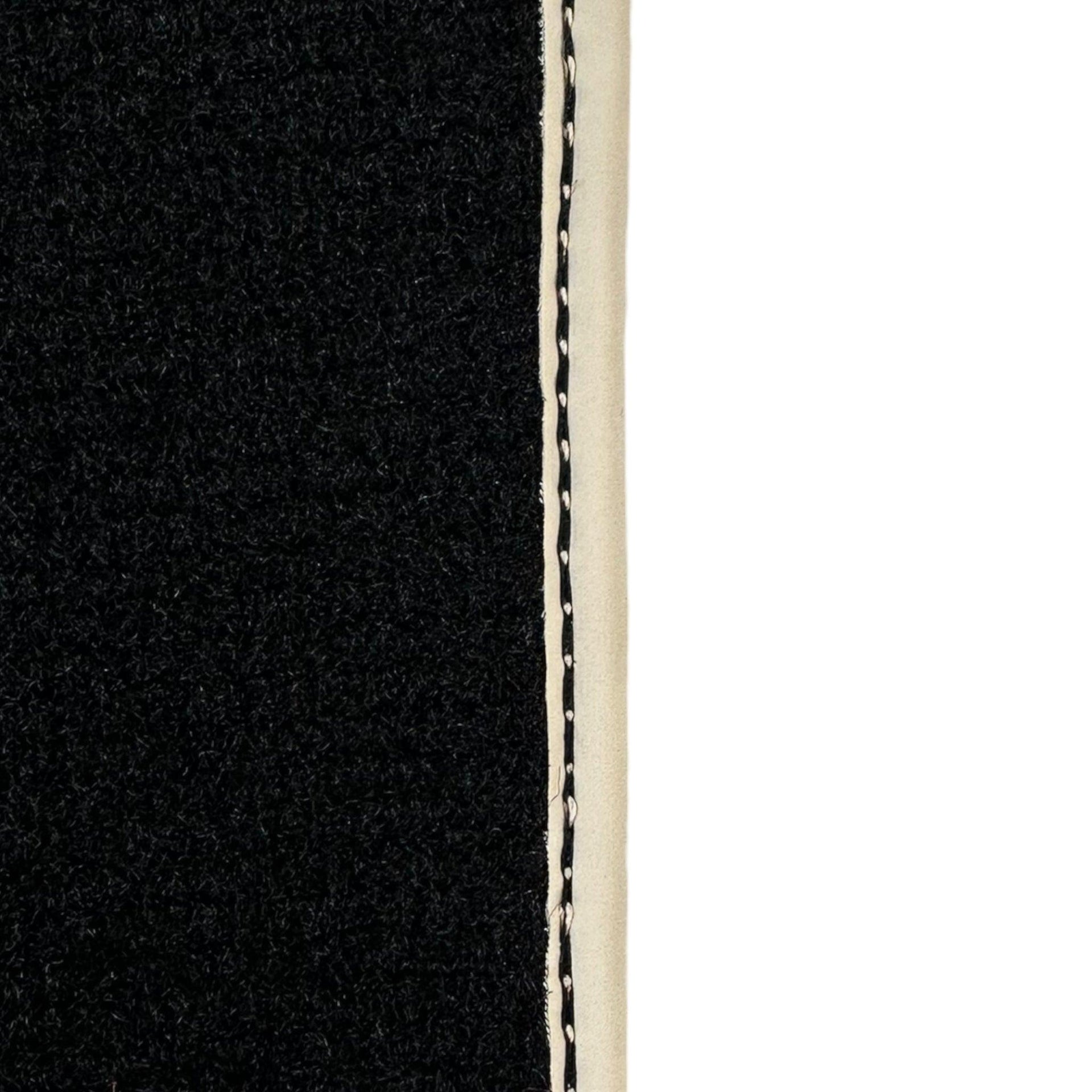 Black Floor Mats For Nissan Patrol (1997-2006) - AutoWin