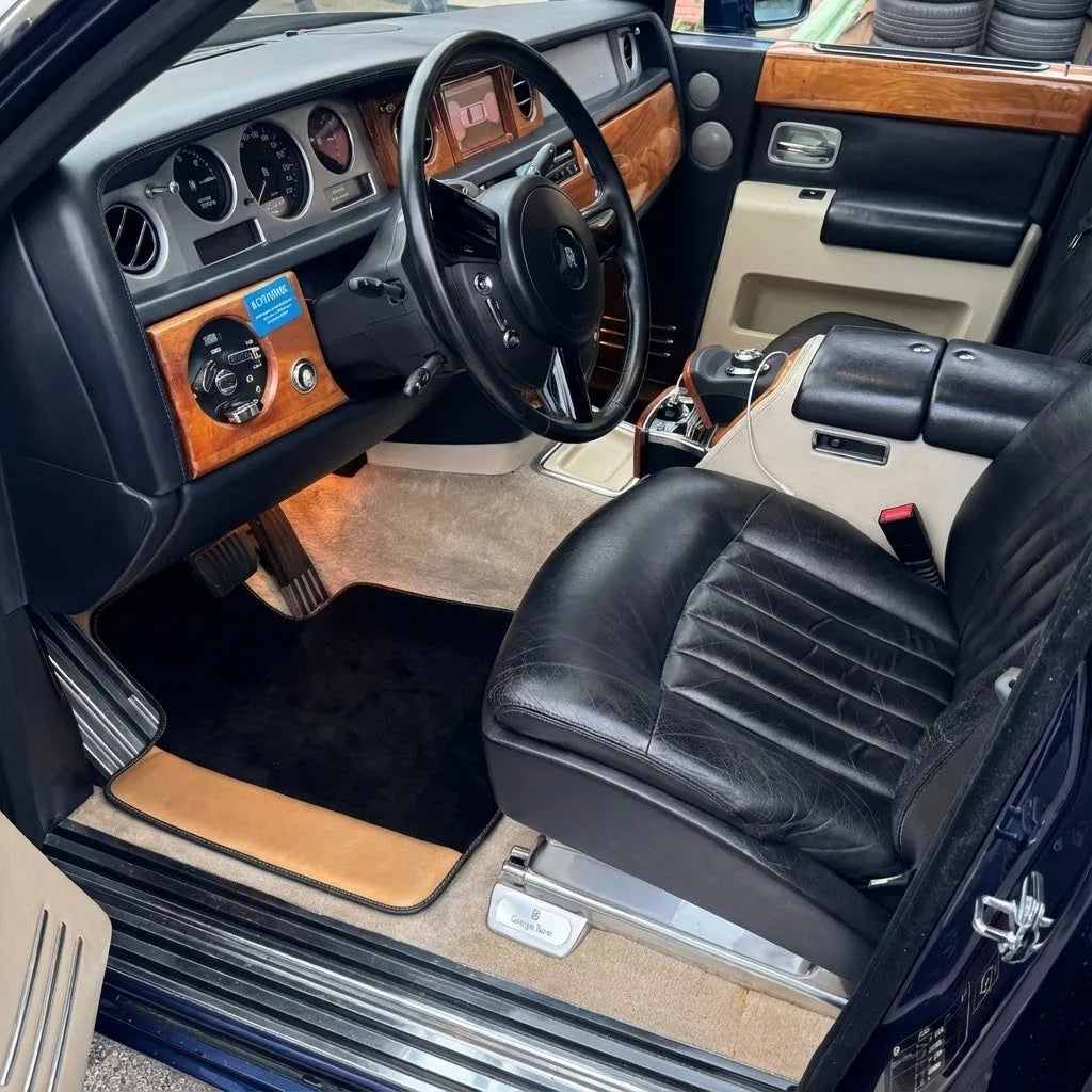 Interior look of floor mats for Rolls Royce Phantom Drophead Coupe (2007-2016)