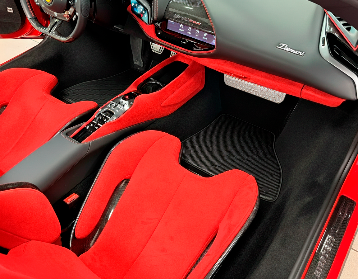 Customizable Leather Floor Mats for Ferrari SF90 Stradale (2019-2024) With Alcantara - AutoWin