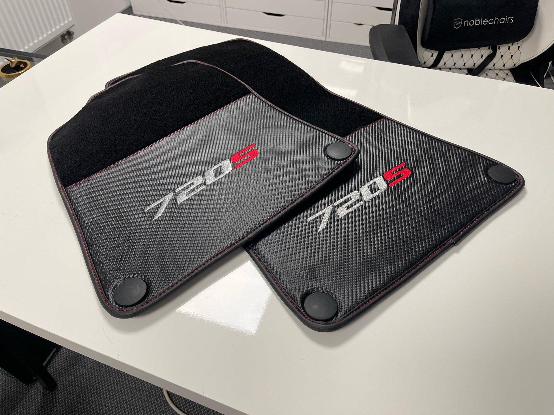 Floor Mats For McLaren 720S Black Tailored Carpets With Carbon - AutoWin