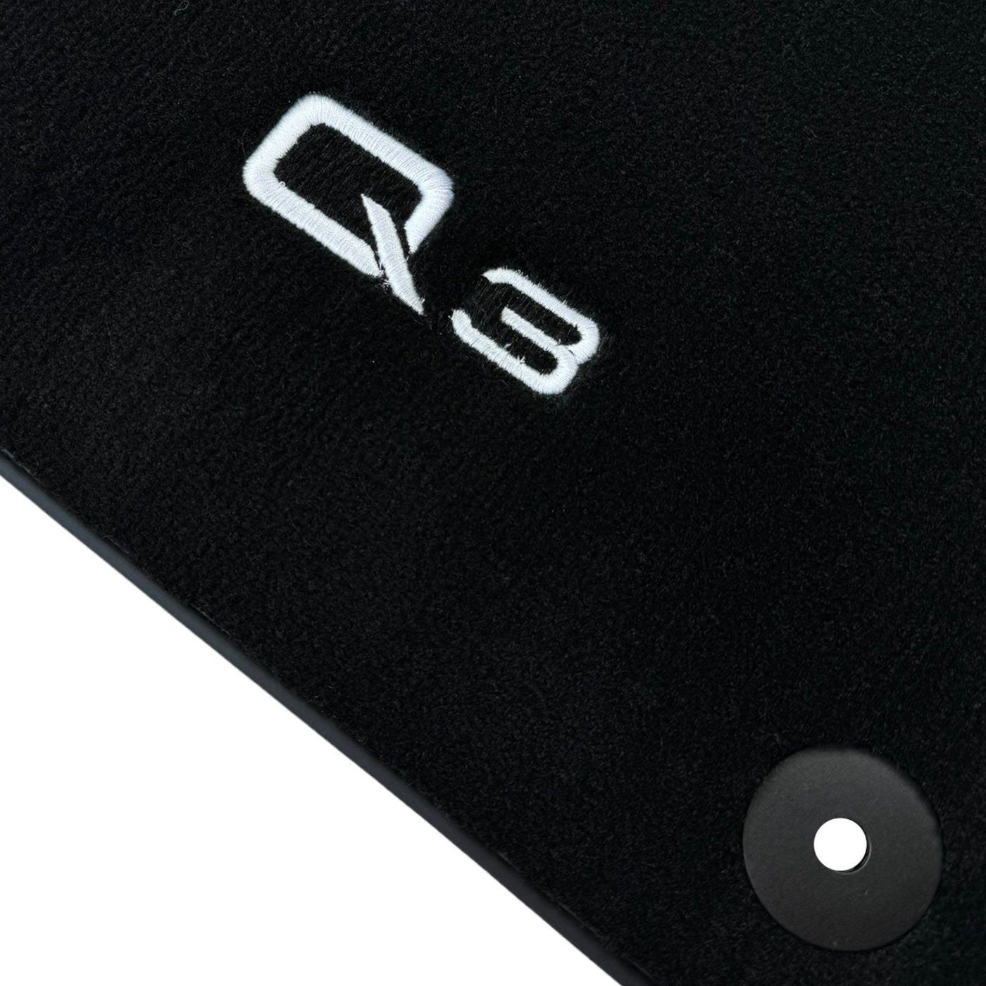 Black Floor Mats for Audi Q3 F3 (2018-2024) - AutoWin