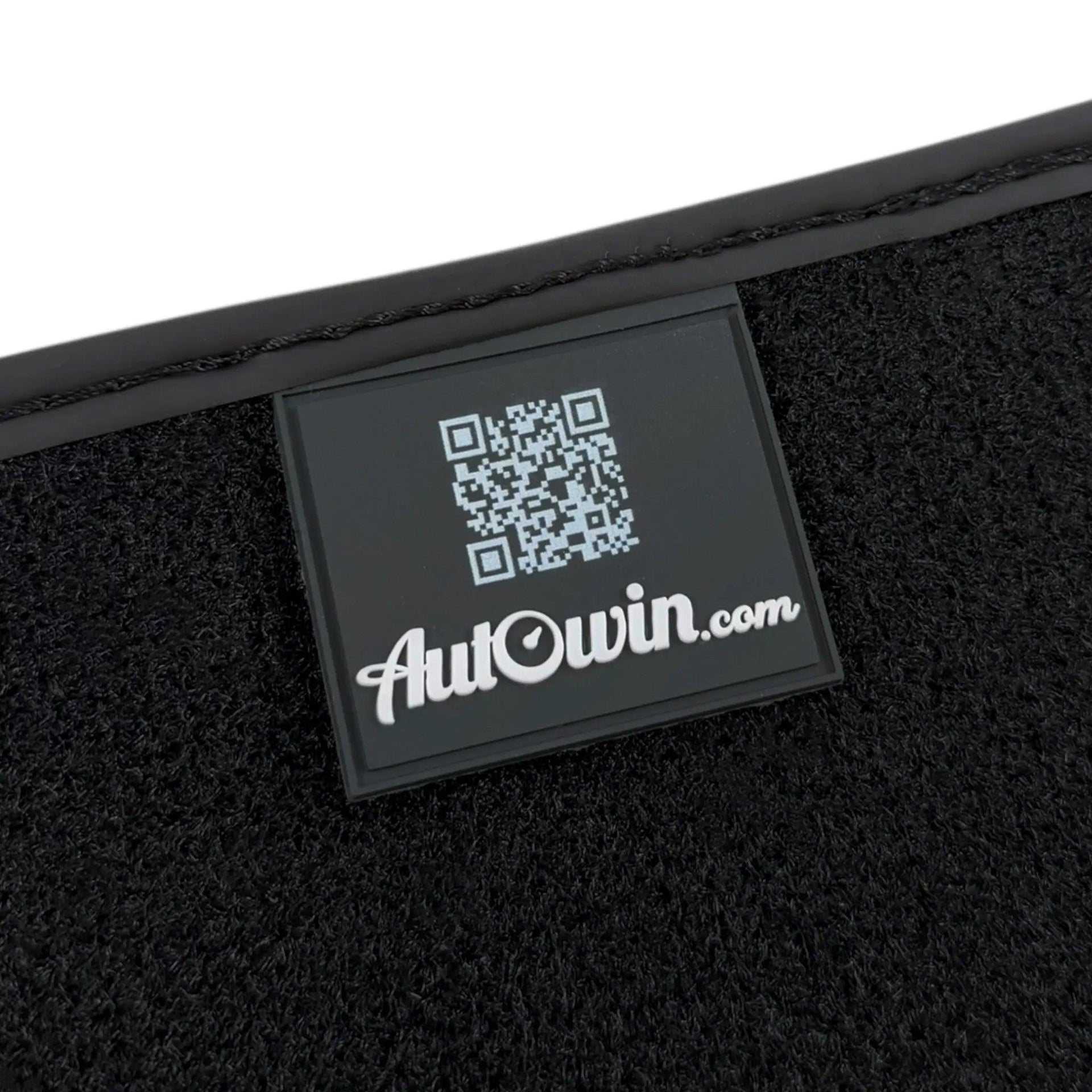 Black Floor Mats for BMW G60 (2023-2026) Sedan with Green Leather ER56 Performance