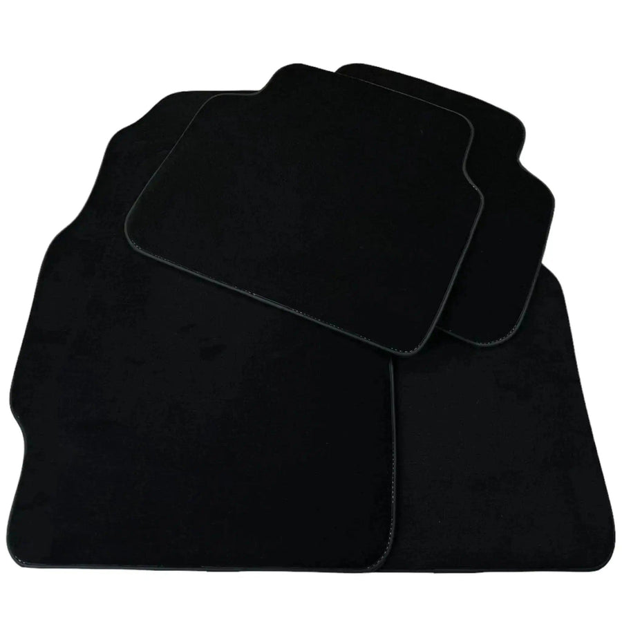 Black Floor Mats for Toyota Hilux Xtra Cab (2016-2023) - AutoWin