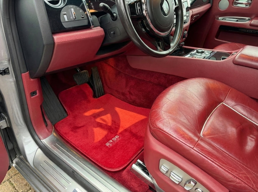 Fußmatten für Rolls Royce Ghost Serie II (2021-2024) Rot ER56 Design