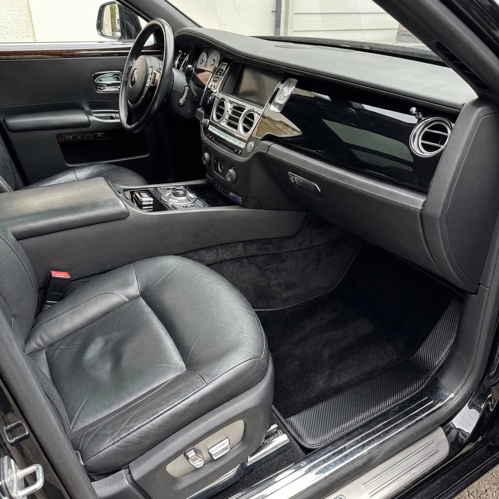 Tapis de voiture noir sur mesure pour Rolls Royce Ghost Série I (2010–2020) en cuir en fibre de carbone