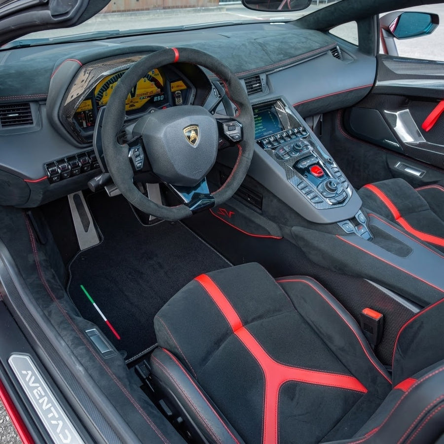 Tapis de voiture noirs personnalisables pour Lamborghini