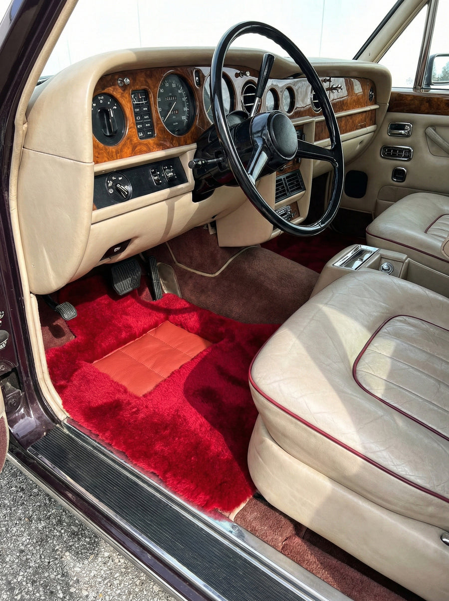 Tapis de voiture en peau de mouton rouge pour Rolls Royce Shadow 1965-1977 Design Er56