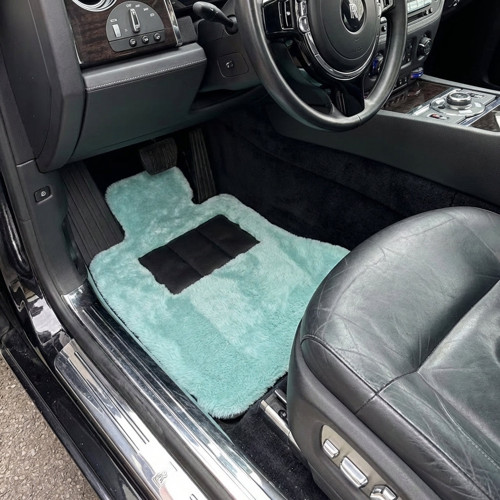 Tapis de voiture en peau de mouton bleu Tiffany pour Rolls Royce Ghost Série I (2010–2020) Marque Er56 Design