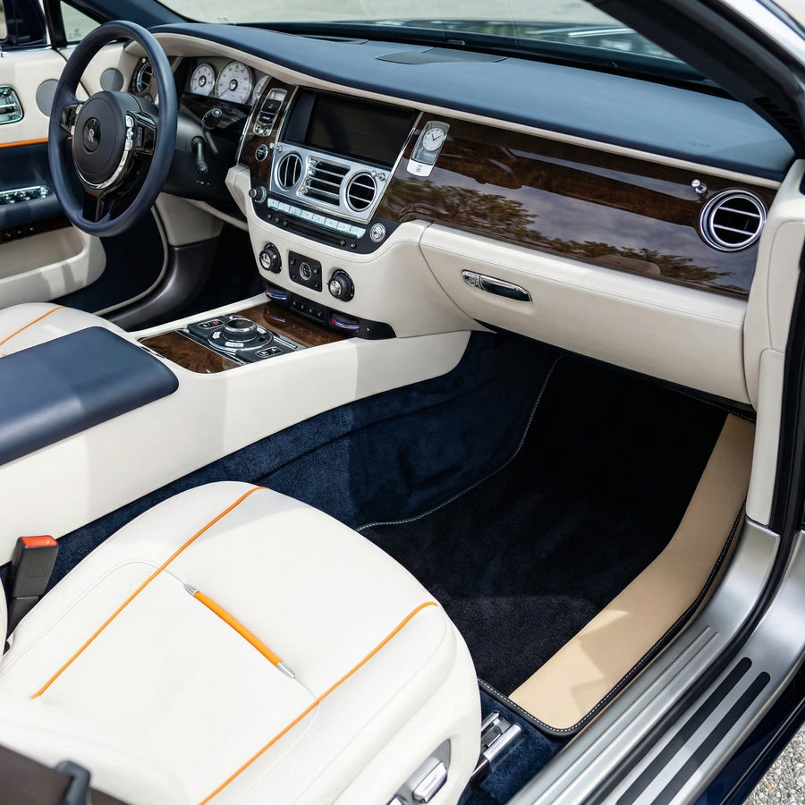 Maßgeschneiderte schwarze Fußmatten für Rolls Royce Dawn (2016-2023) mit beigem Leder