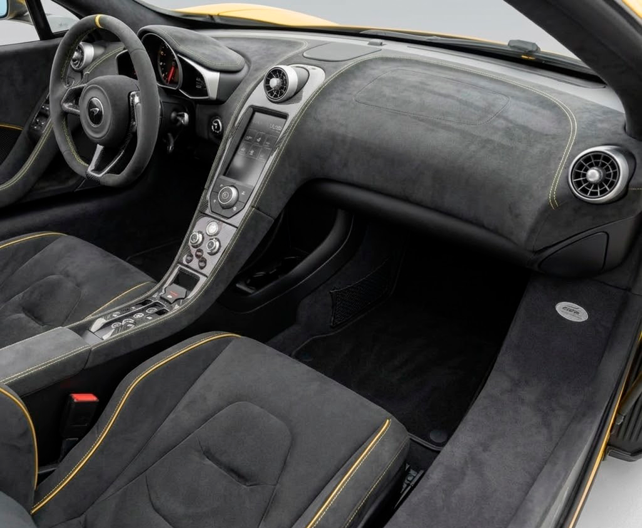 Schwarze Autofußmatten für McLaren 650S (2015-2018) Maßgeschneiderte Teppiche Set AutoWin