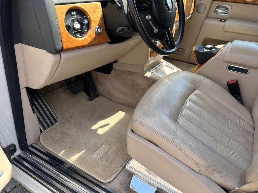 Fußmatten für Rolls Royce Phantom Drophead Coupe 2007–2016, Beige, Er56-Design