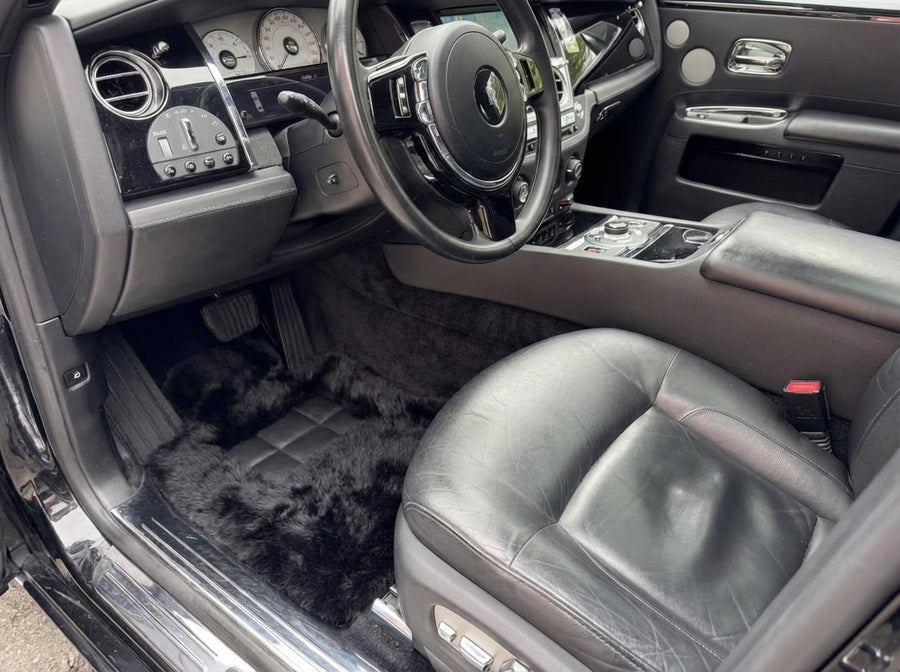 Fußmatten aus echtem Schaffell für Rolls Royce Ghost Serie I (2010–2020) Er56 Design Marke