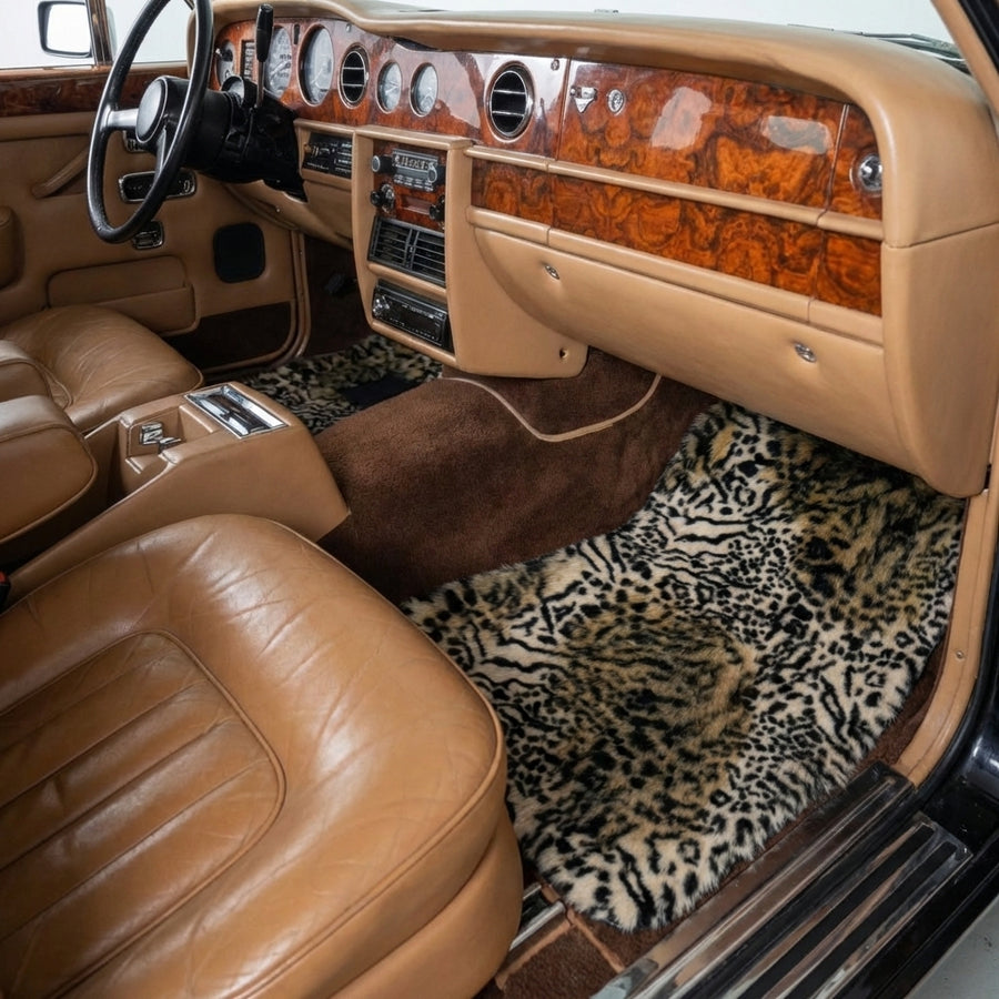 Tappetini in pelliccia di leopardo per Rolls-Royce Wraith