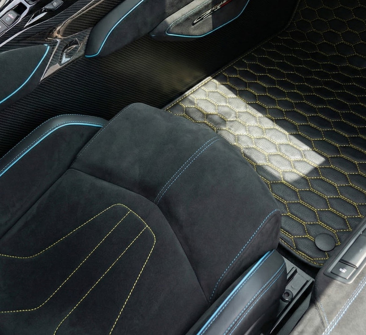 Customizable Leather Floor Mats with Raptor Hex Pattern for Lamborghini Centenario (2016-2017)