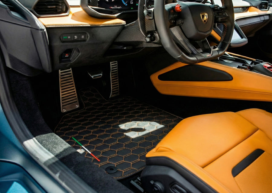 Tapis de voiture en cuir noir pour Lamborghini Temerario (2025-2026) - Couture Orange