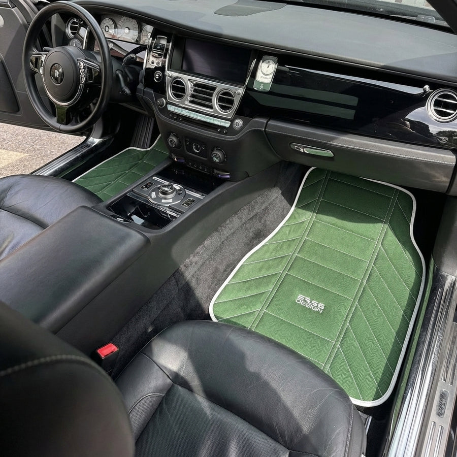 Tappetini in pelle verde per Rolls Royce Black Badge Ghost