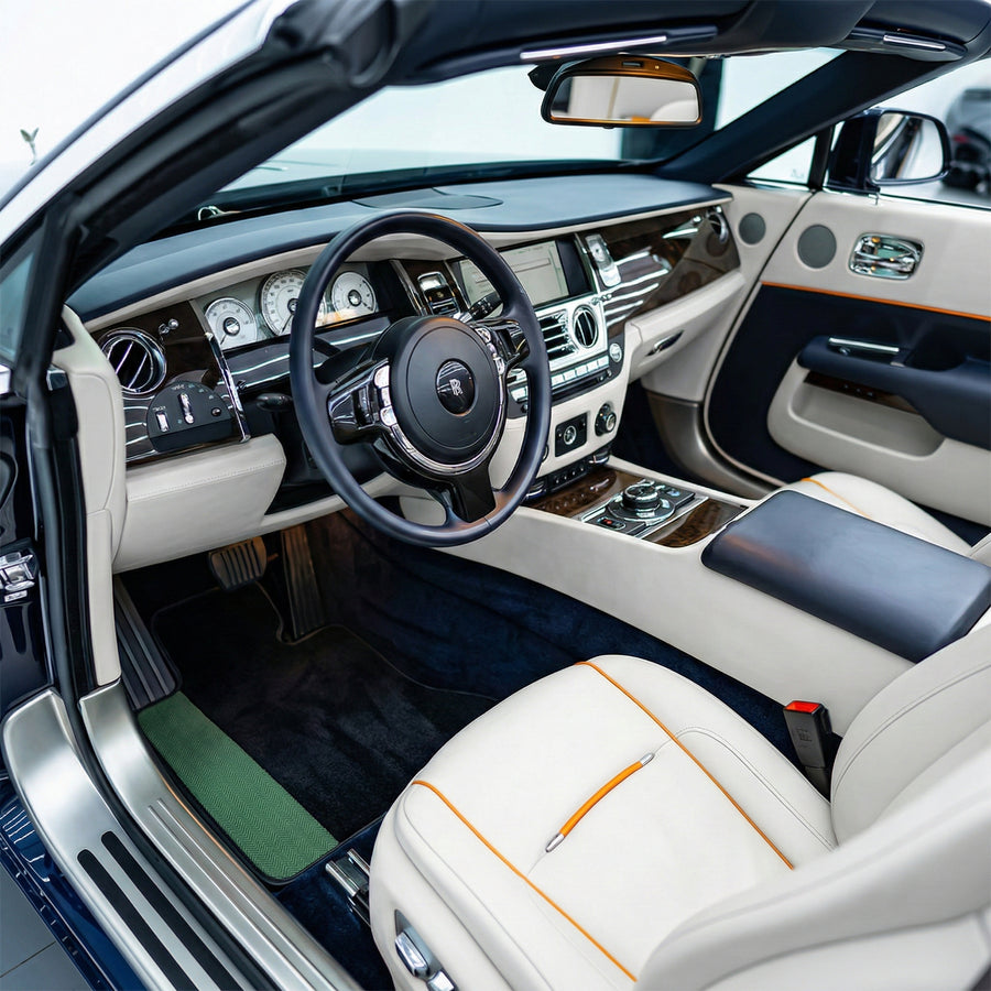 Schwarze Fußmatten für Rolls Royce Dawn (2016-2023) mit grünen Lederrändern