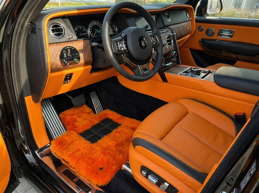 Orange Schaffell-Fußmatten für Rolls Royce Cullinan Rr31 2018-2025 Er56 Design Marke
