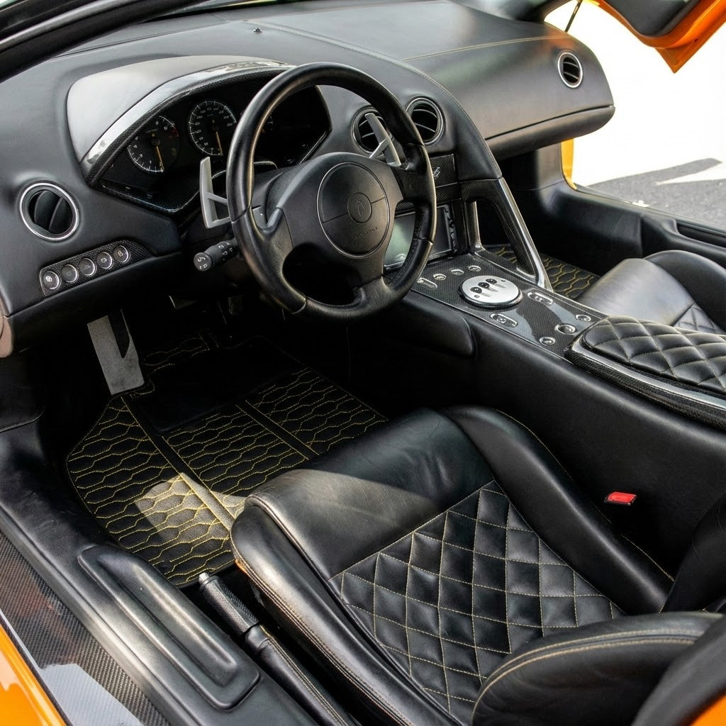 Tapis de voiture en cuir personnalisable avec motif double losange pour Lamborghini Murcielago (2001-2010) - AutoWin