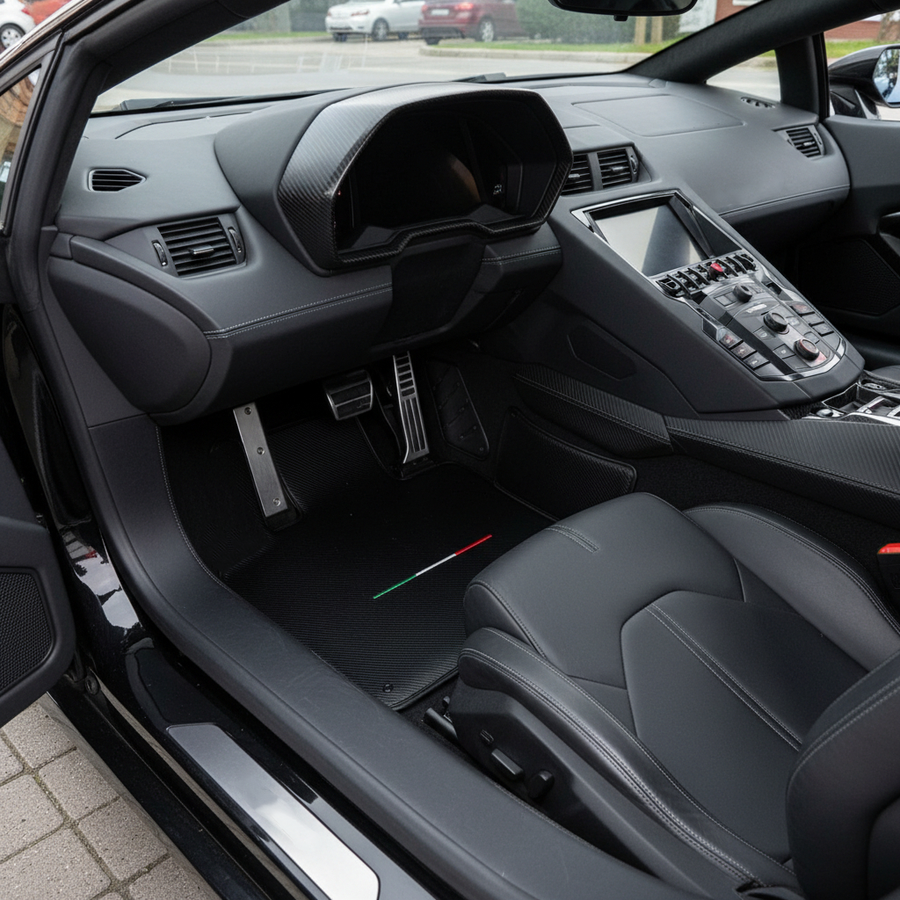Tappetini per auto personalizzabili per Lamborghini Aventador in pelle di carbonio edizione limitata