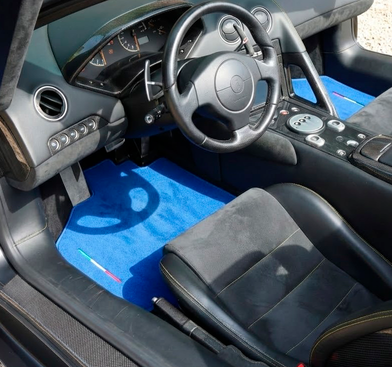 Alfombrillas de coche azules personalizables para Lamborghini Murcielago marca AutoWin