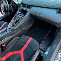 Tappetini per auto personalizzabili neri per Lamborghini Aventador SV con fibra di carbonio