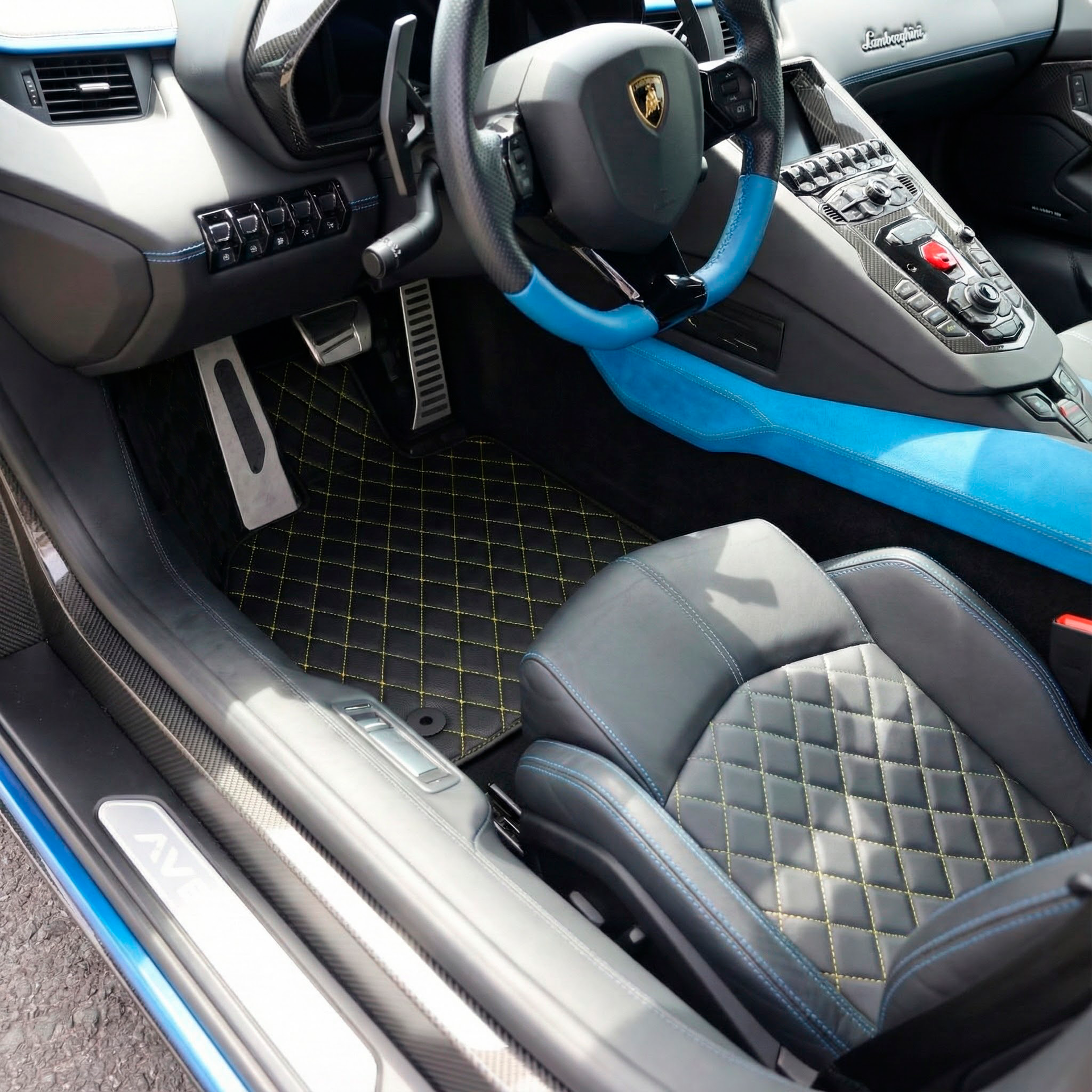 Customizable Leather Floor Mats with Hexagon Hex Pattern for Lamborghini Aventador (2012-2022) - AutoWin