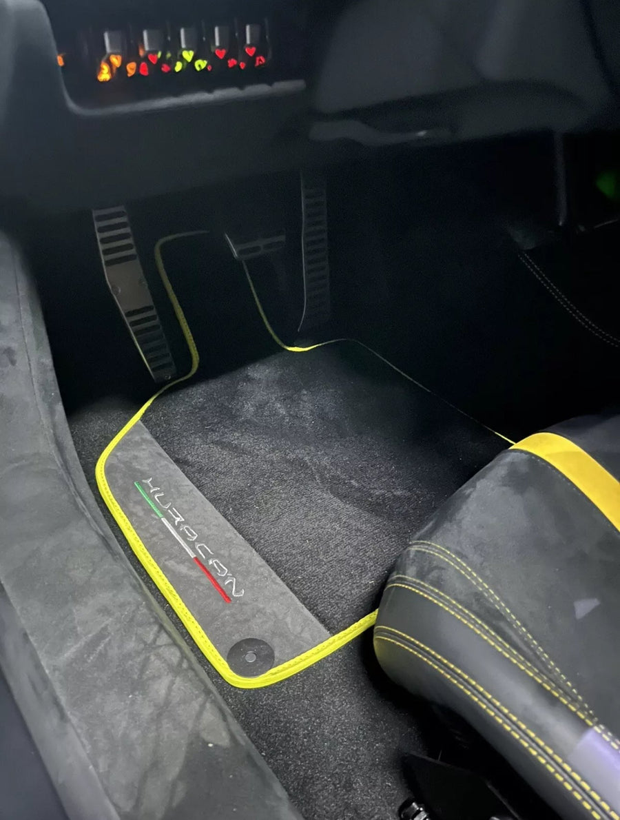 Huracán Performante floor mats