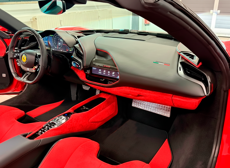 Tapis de voiture noirs pour Ferrari SF90 Stradale