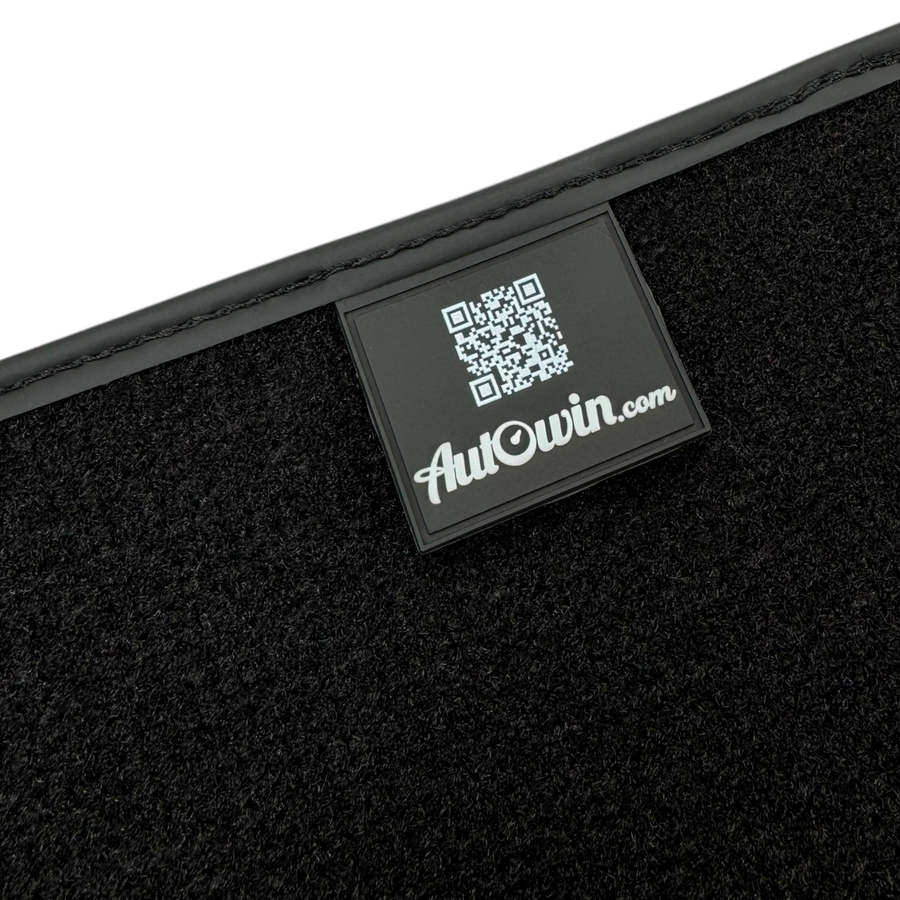 Black Floor Mats for Chrysler Aspen (2007-2009) with Leather | AutoWin