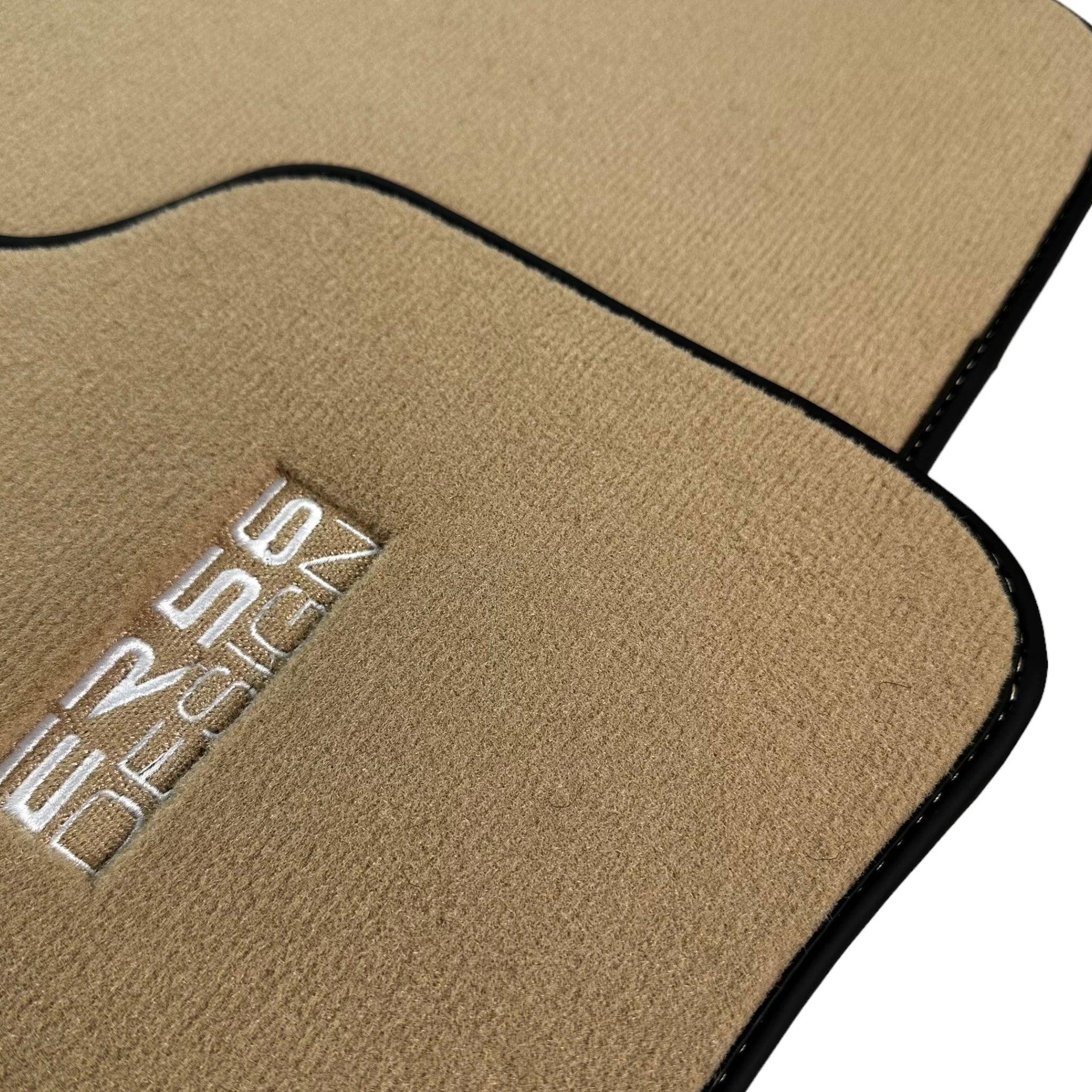 Beige Floor Mats For Mercedes-Benz C-Class W204 (2007-2014) - AutoWin