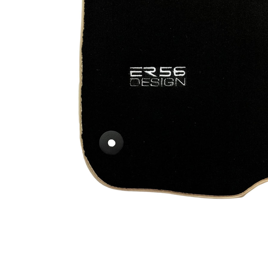 Black Floor Mats For Honda CR-V (2017-2022) ER56 Design - AutoWin