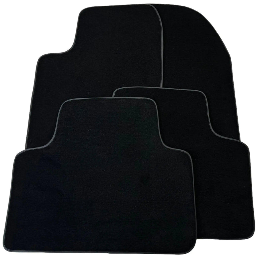 Black Floor Mats for Jeep Commander (2006-2010) - AutoWin