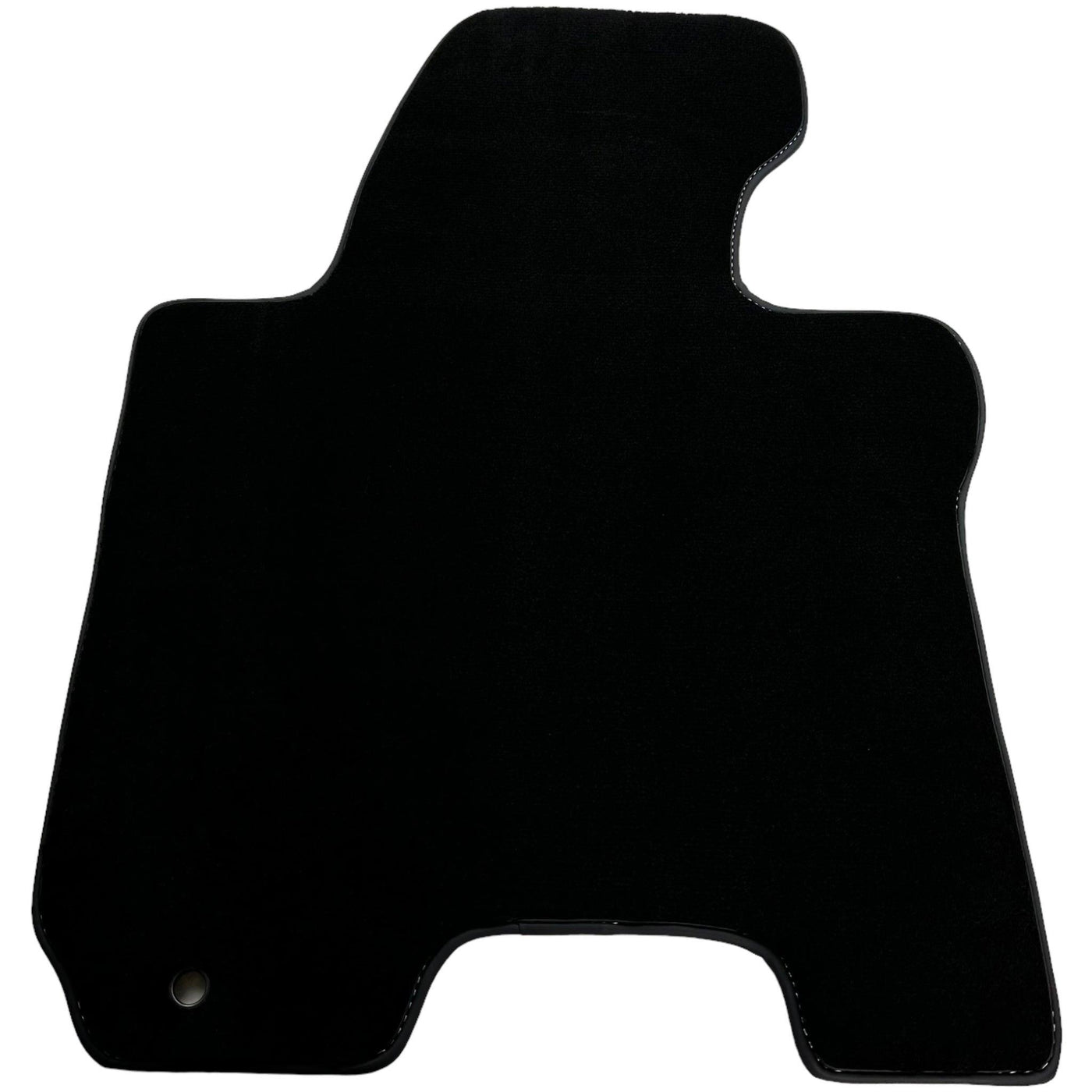 Black Floor Mats For Kia Sportage (2004-2010) - AutoWin