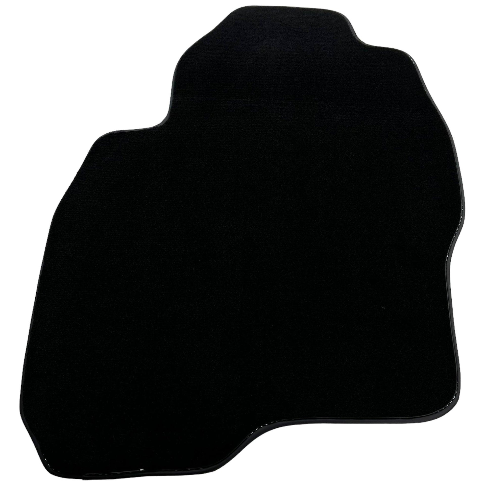 Black Floor Mats For Mitsubishi Pajero 1999-2005 - AutoWin