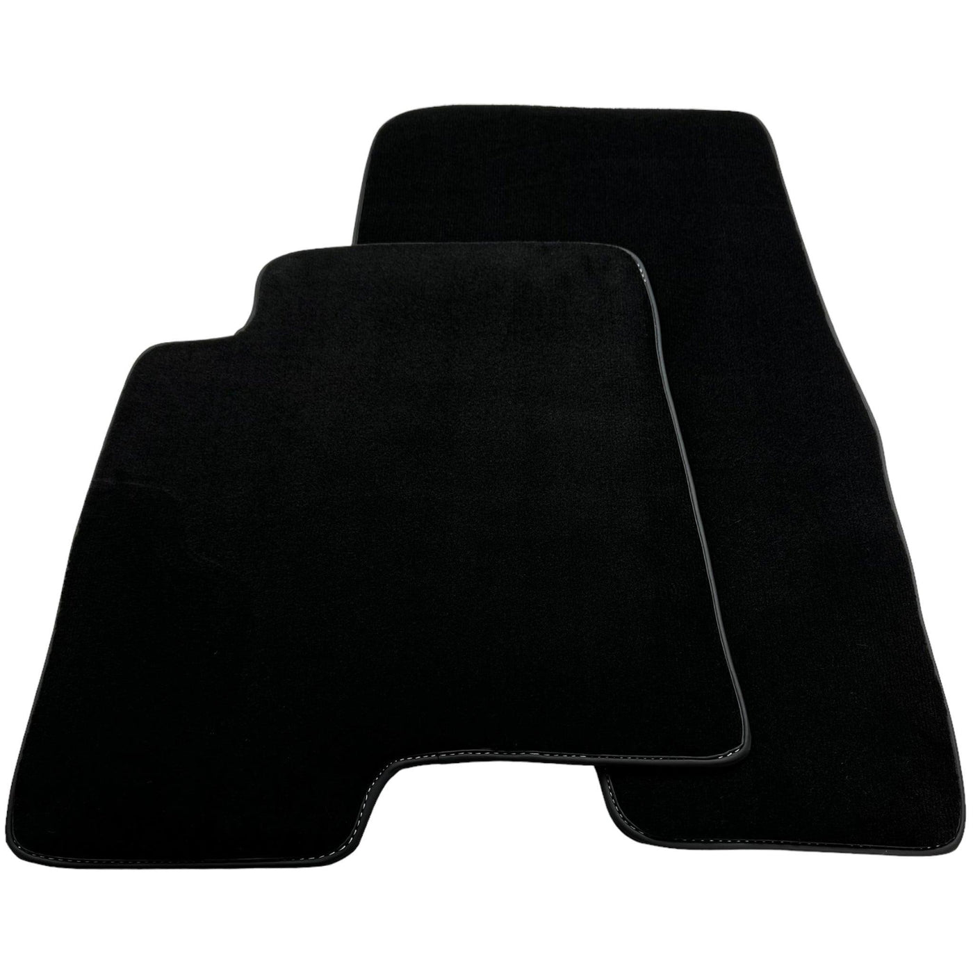 Black Floor Mats For Mitsubishi Pajero III (2000-2004) - AutoWin